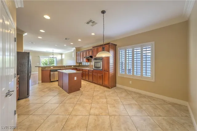 $2,400 | 2219 Bannerwood Street, Henderson, NV 89044