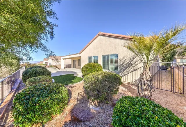 $2,400 | 2219 Bannerwood Street, Henderson, NV 89044