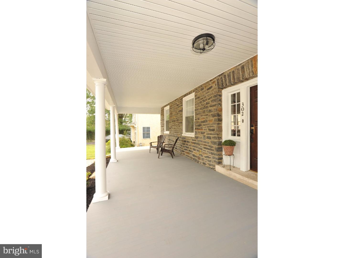 302 Davis Road Havertown, PA 19083 - Photo 2 of 25 Porch