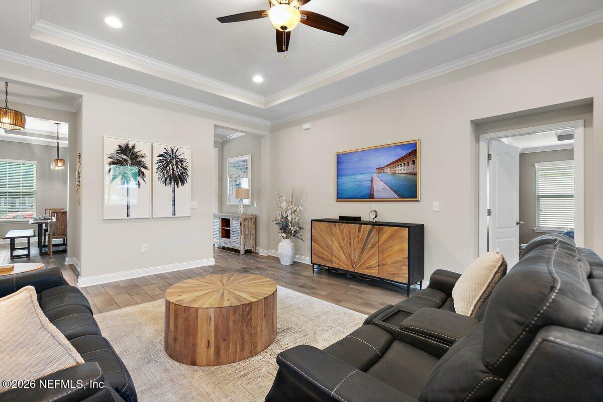 177 South Hamilton Springs Road St. Augustine, FL 32084 - Photo 9 of 37 Living Room