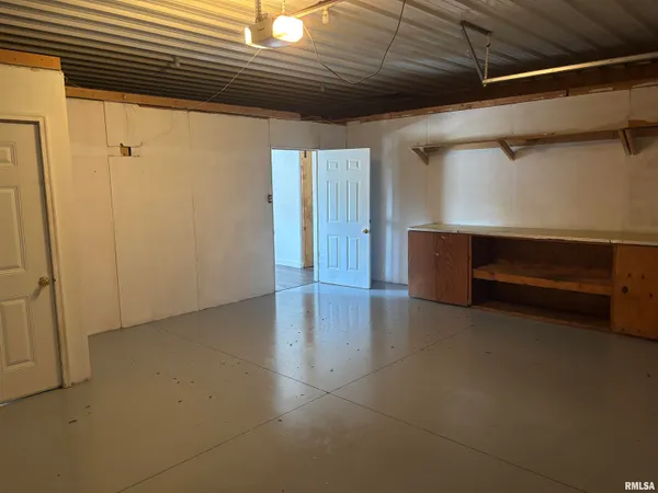 $45,000 | 111 East South Street, Ipava, IL 61441