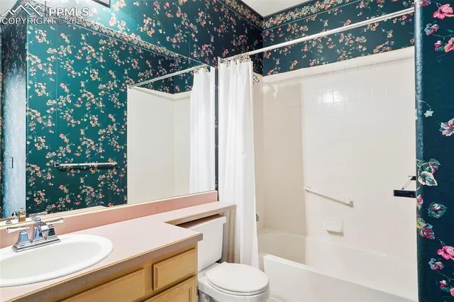 a view of a room with a small space