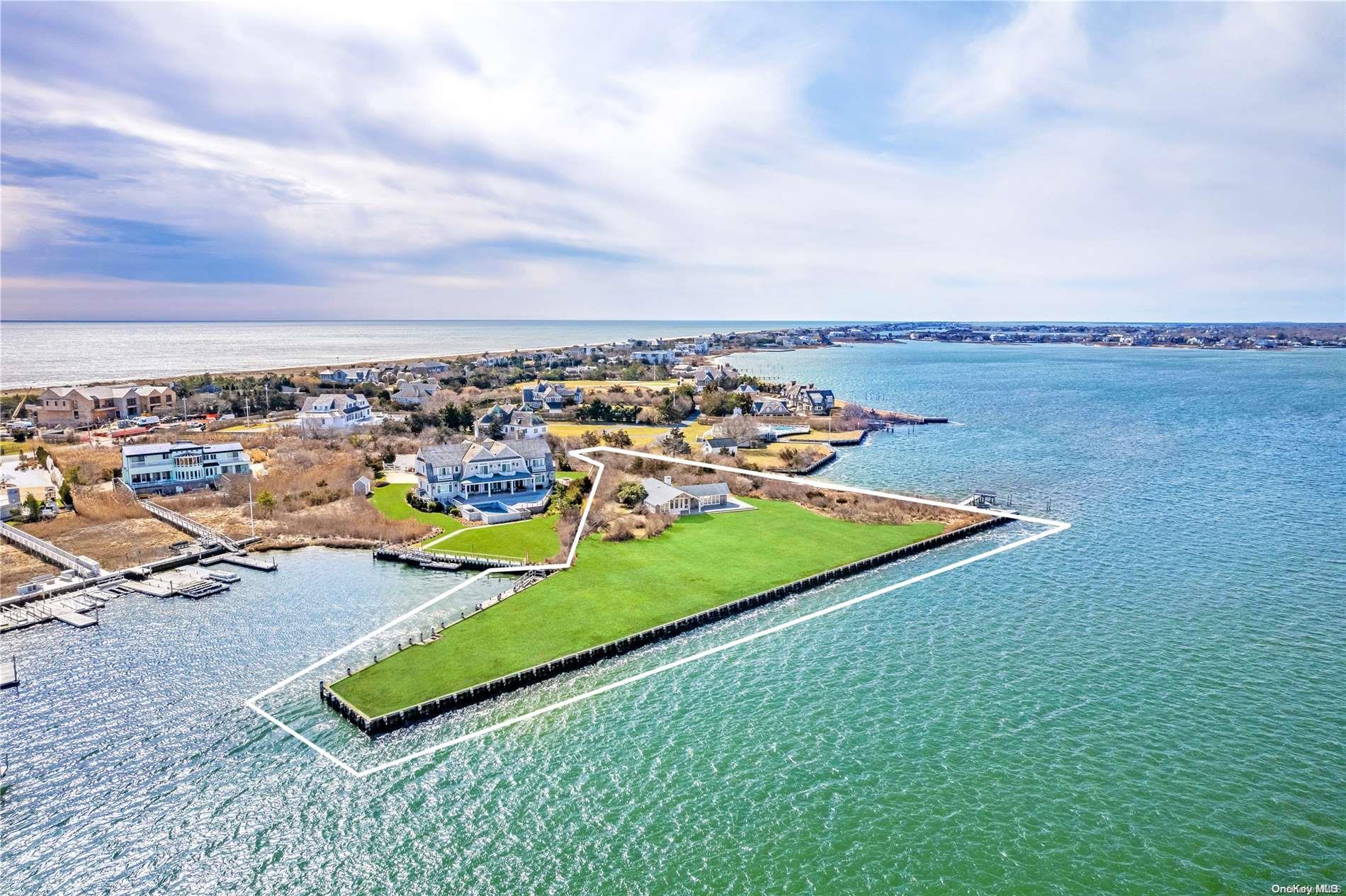 1 Waters Edge Dr, Quogue