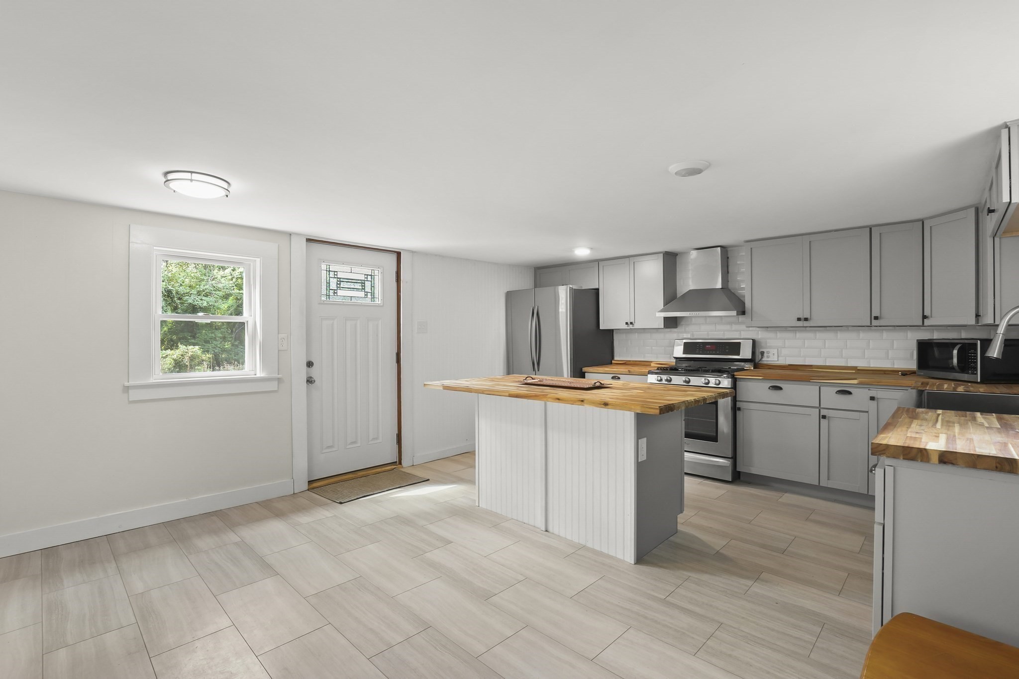 200 Great Neck Road Wareham, MA 02571 - Photo 10 of 42 Gallery Image 10