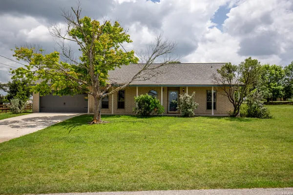 $269,000 | 182 Glenvalley Circle, Bandera, TX 78003