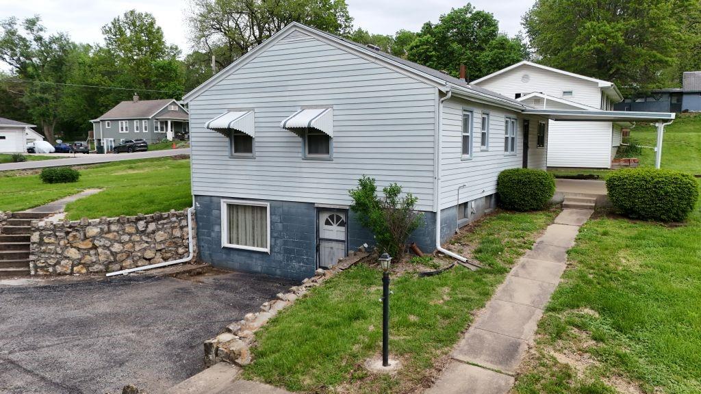 2802 Blackwell Road St. Joseph, MO 64506 - Photo 10 of 34