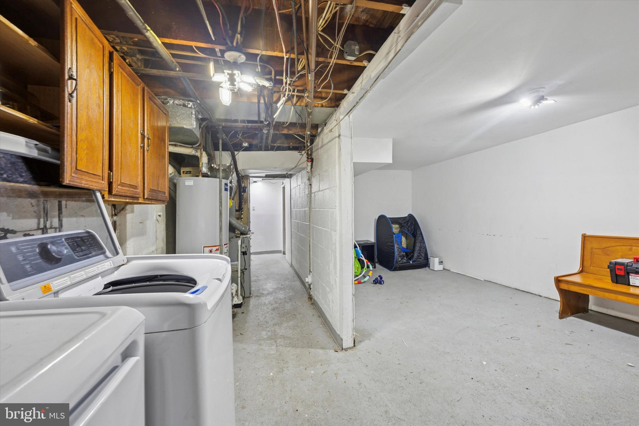 1946 Carter Road Folcroft, PA 19032 - Photo 21 of 26 a view of a storage with an empty space