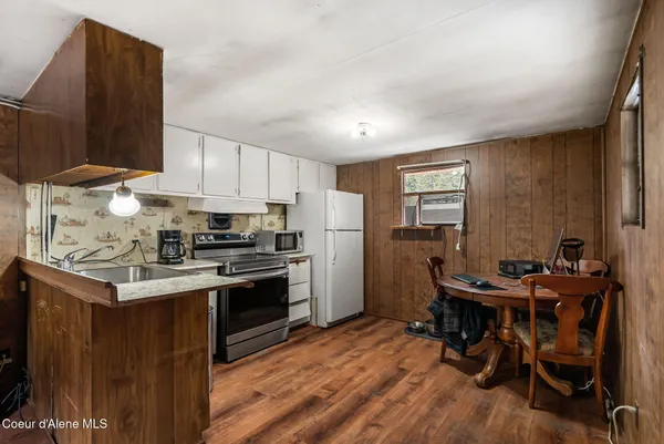 $379,900 | 582 Mountain View Road, Clark Fork, ID 83811