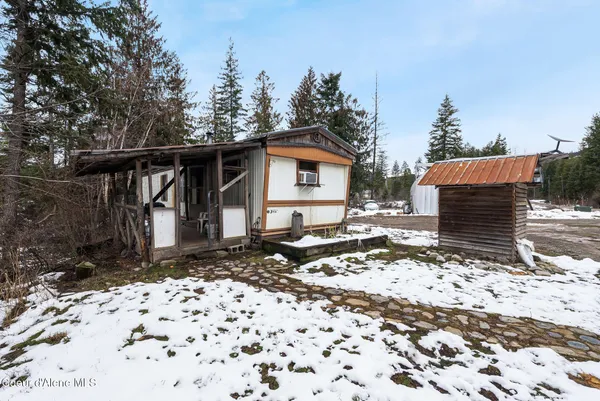 $379,900 | 582 Mountain View Road, Clark Fork, ID 83811