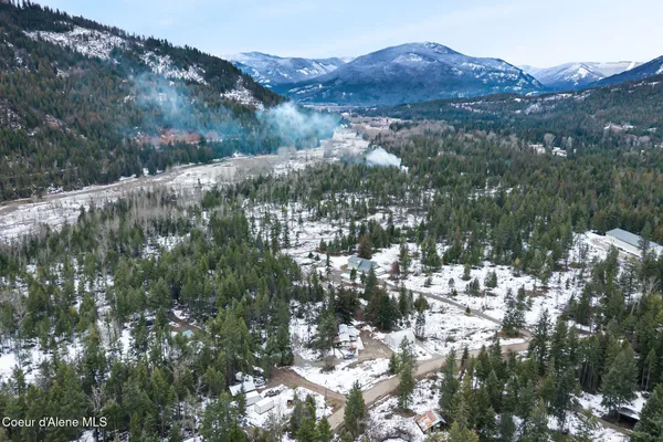 $379,900 | 582 Mountain View Road, Clark Fork, ID 83811