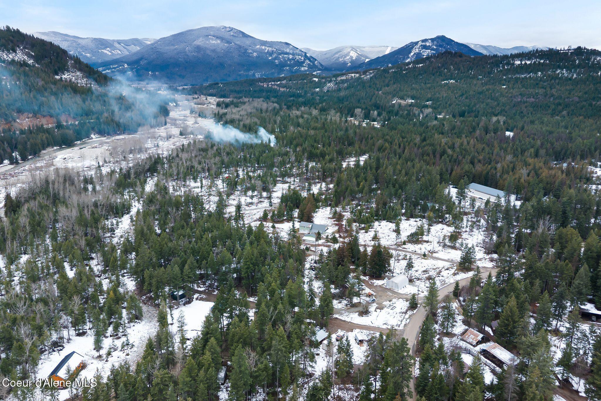 582 Mountain View Road Clark Fork, ID 83811 - Photo 27 of 30 Private Living