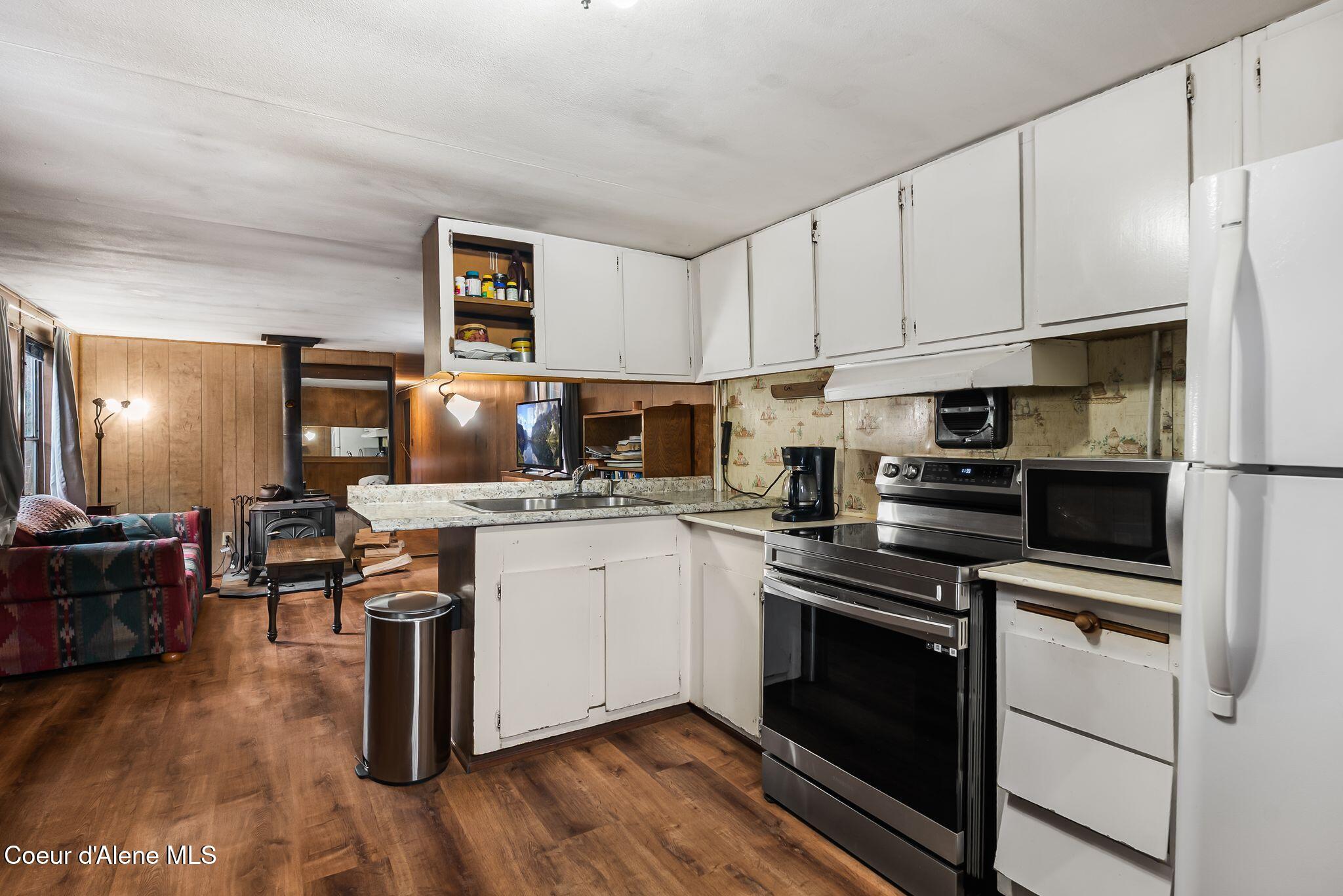 582 Mountain View Road Clark Fork, ID 83811 - Photo 5 of 30 Kitchen