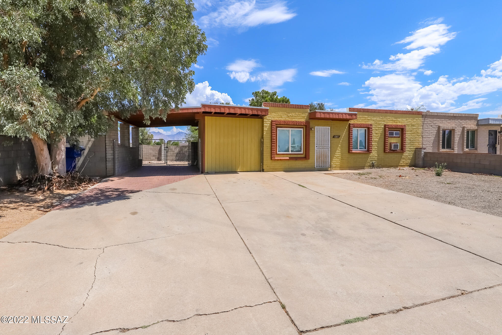 6505 East Escalante Road Tucson, AZ 85730 - Photo 2 of 25