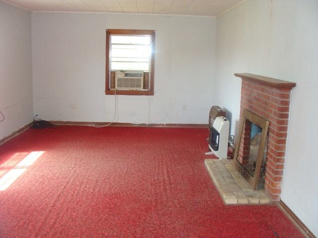 592 Mims Road DeFuniak Springs, FL 32433 - Photo 36 of 67 a view of livingroom with furniture and wooden floor