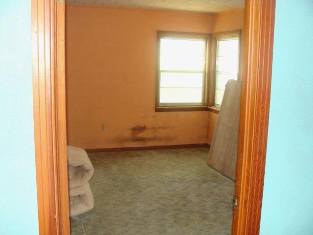 592 Mims Road DeFuniak Springs, FL 32433 - Photo 45 of 67 a view of a room that has a window in it