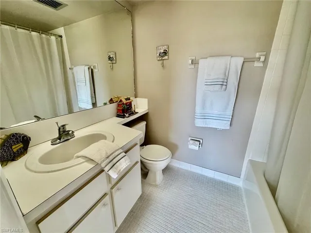 $212,000 | 190 Pebble Beach Boulevard, Unit 304, Naples, FL 34113