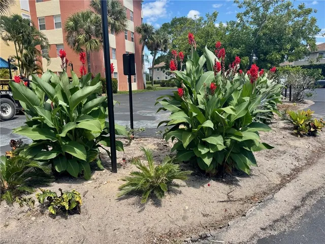 $212,000 | 190 Pebble Beach Boulevard, Unit 304, Naples, FL 34113