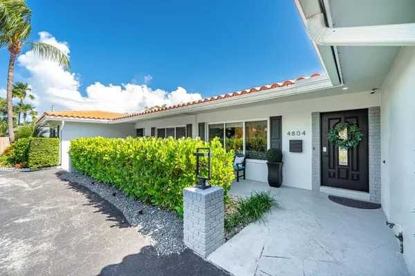 $8,000 | 4804-4806 Northeast 21st Avenue, Fort Lauderdale, FL 33308