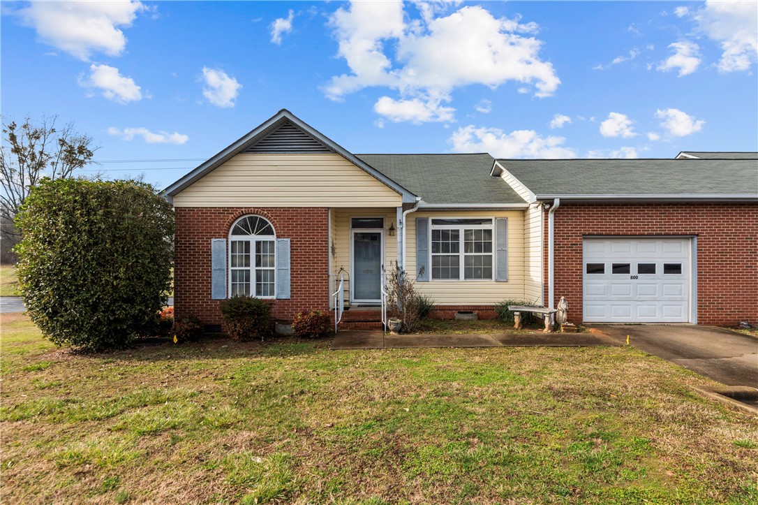 800 Autumn Oaks Anderson, SC 29621 - Photo 1 of 20 Gallery Image 1