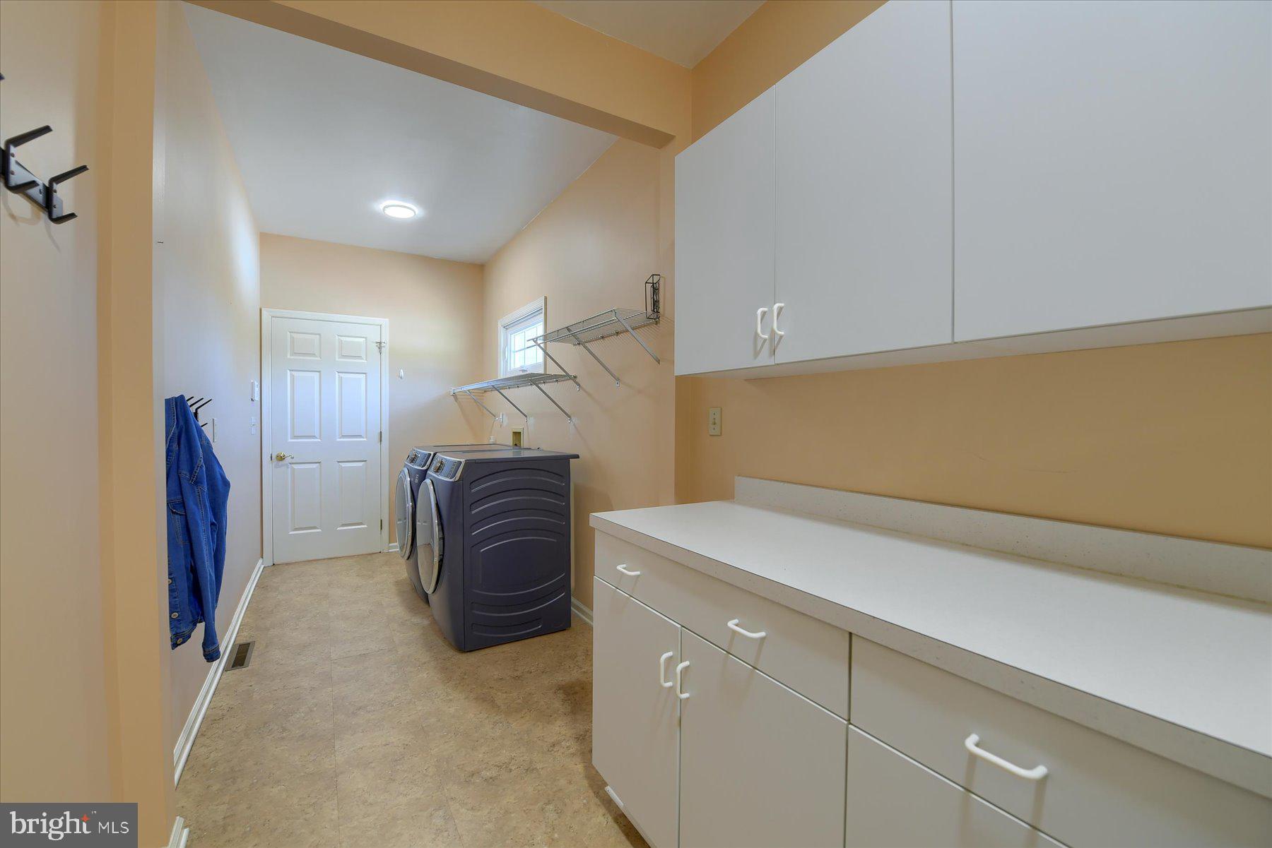 6525 Windmere Road Harrisburg, PA 17111 - Photo 26 of 65 Laundry/Mudroom