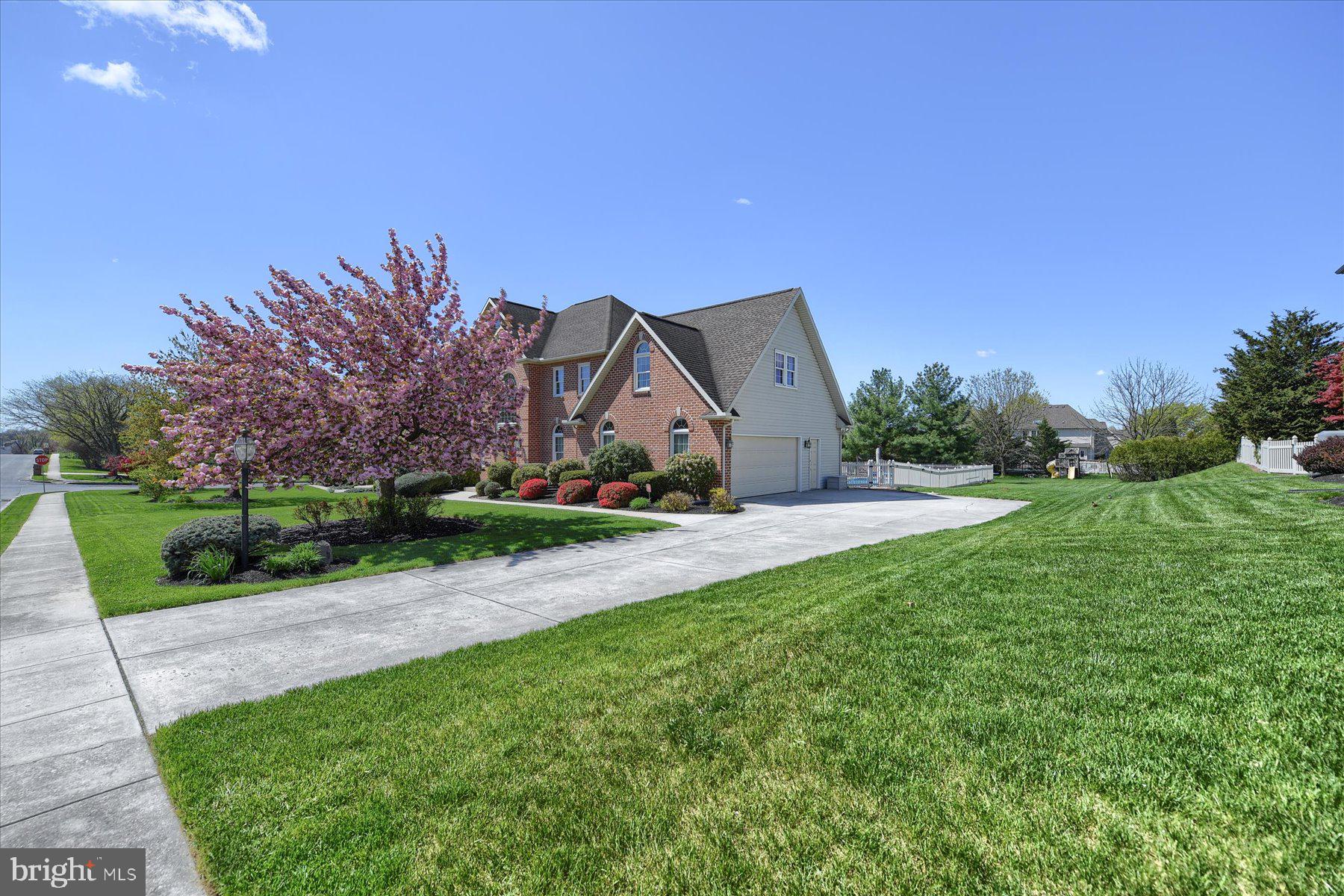 6525 Windmere Road Harrisburg, PA 17111 - Photo 65 of 65 Garage