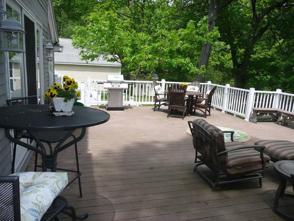 19 Golden Hills Road Saugus, MA 01906 - Photo 5 of 29 Gallery Image 5