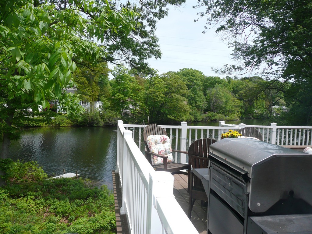 19 Golden Hills Road Saugus, MA 01906 - Photo 7 of 29 Gallery Image 7