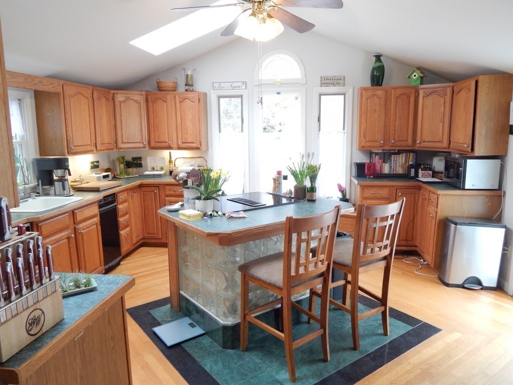19 Golden Hills Road Saugus, MA 01906 - Photo 9 of 29 Gallery Image 9