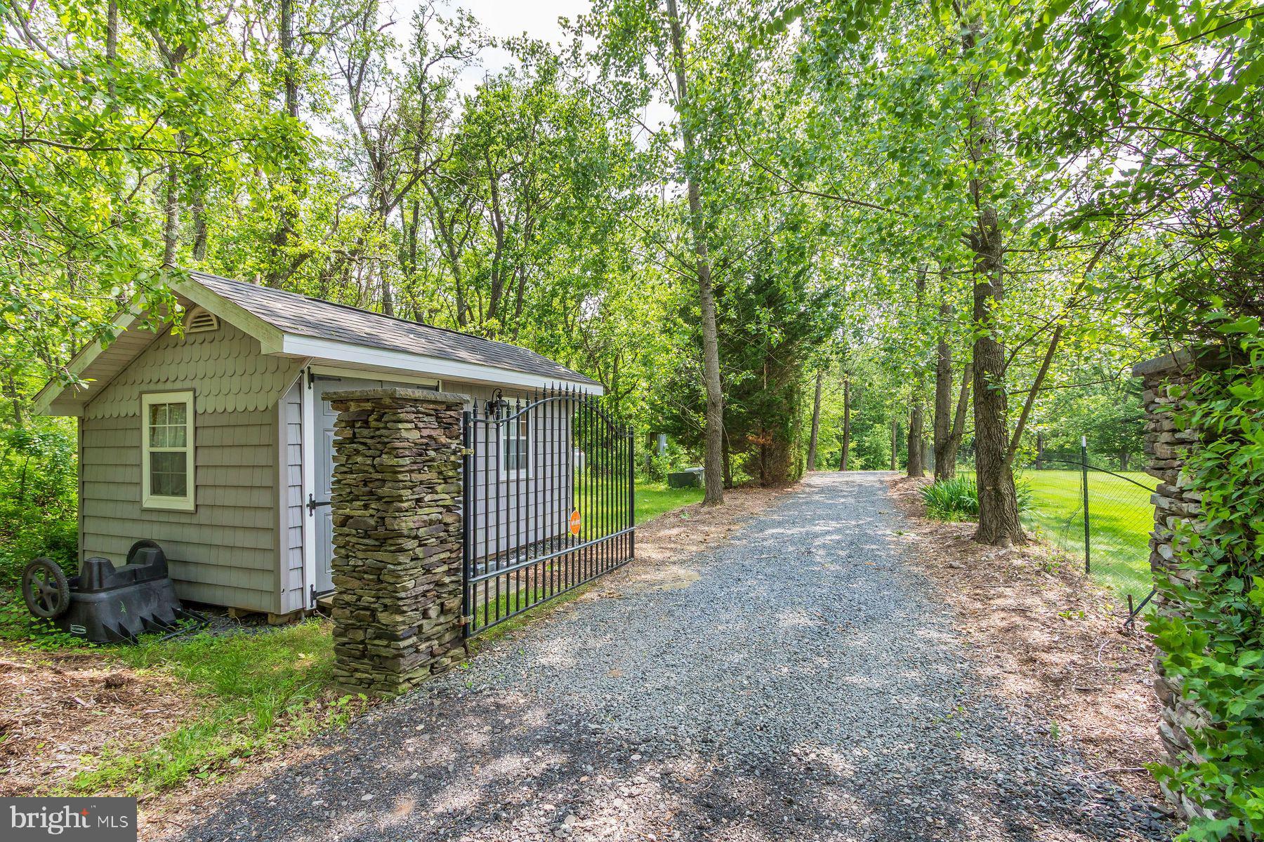 80 Linvale Road Ringoes, NJ 08551 - Photo 42 of 43 Entry Way to the Property