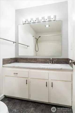 $224,950 | 18102 15th Avenue Northeast, Unit A302, Shoreline, WA 98155