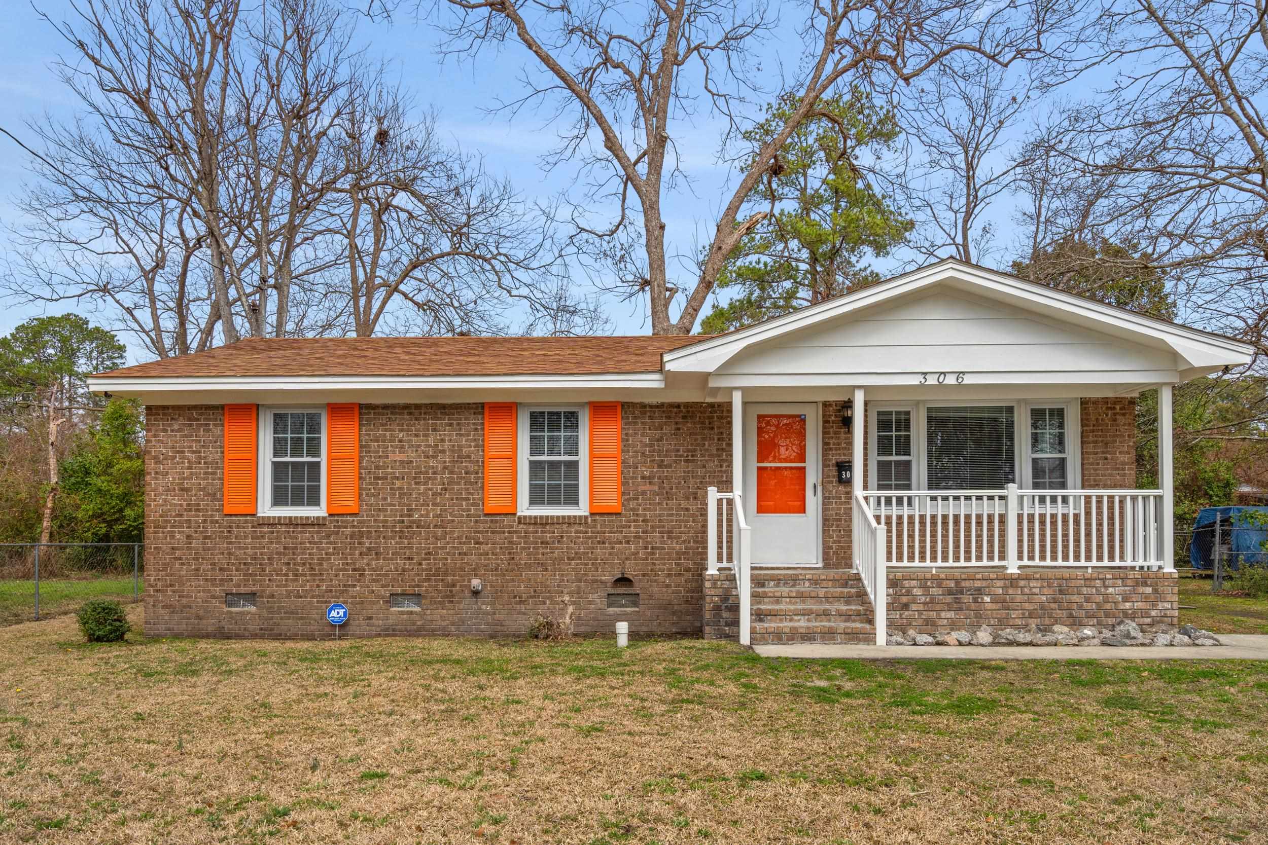 306 West James Street Mullins, SC 29574 - Photo 1 of 31