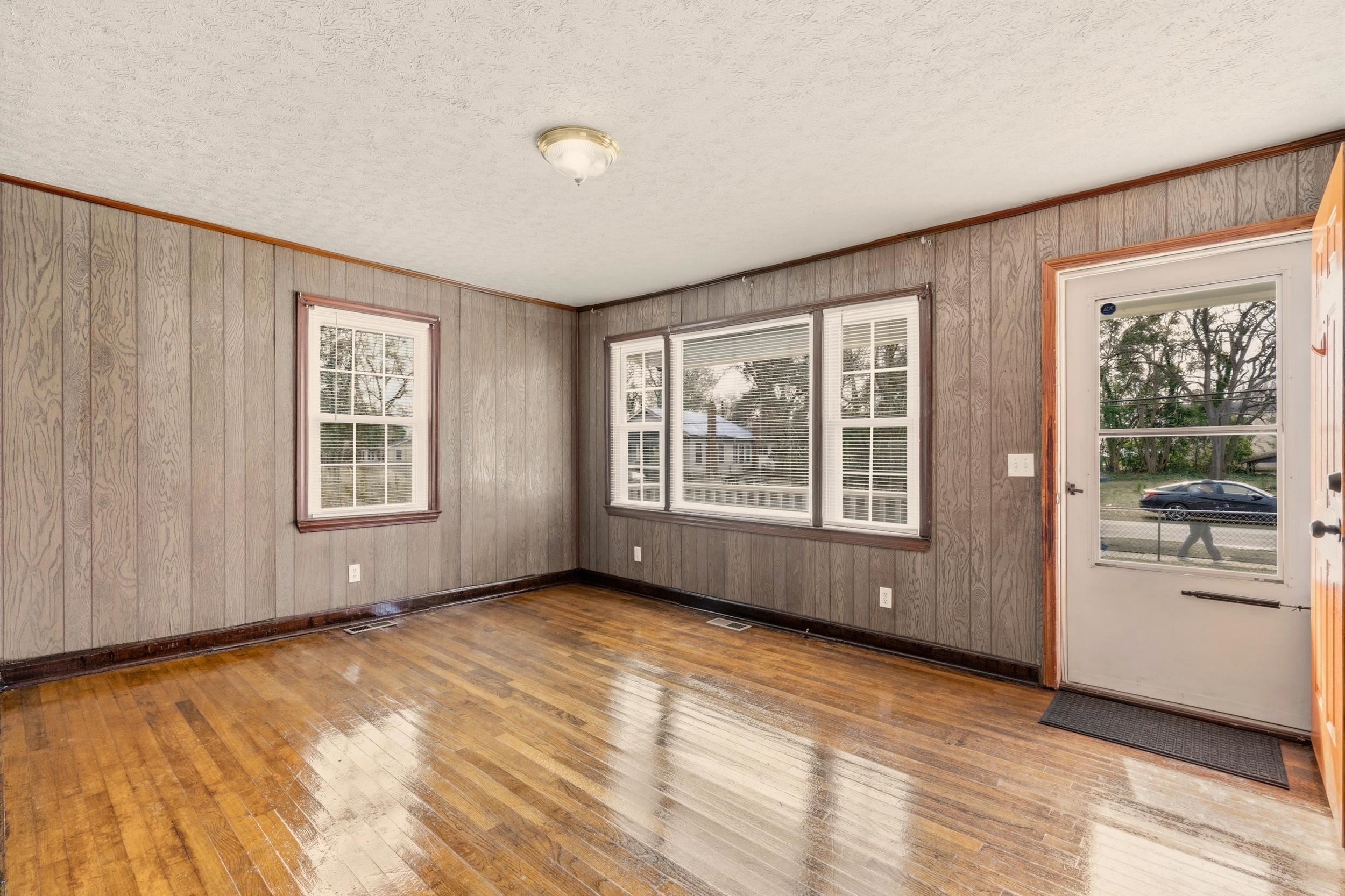 306 West James Street Mullins, SC 29574 - Photo 10 of 31