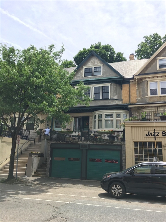 684 Washington Street, Unit 1 Brookline, MA 02446 - Photo 2 of 30