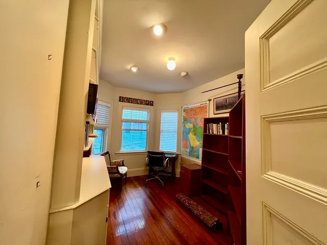 $6,500 | 684 Washington Street, Unit 1, Brookline, MA 02446