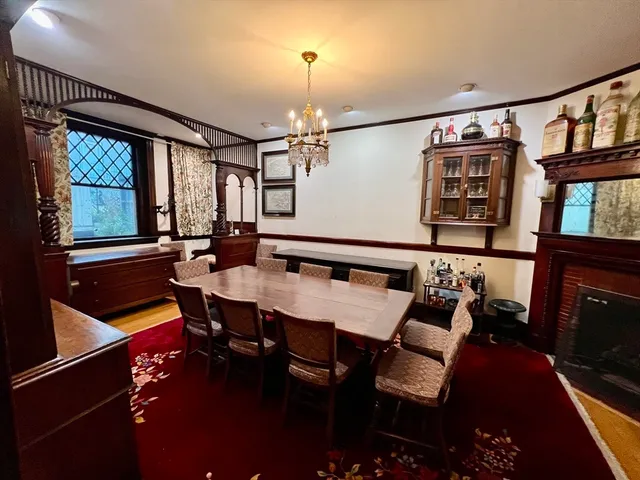 $6,500 | 684 Washington Street, Unit 1, Brookline, MA 02446