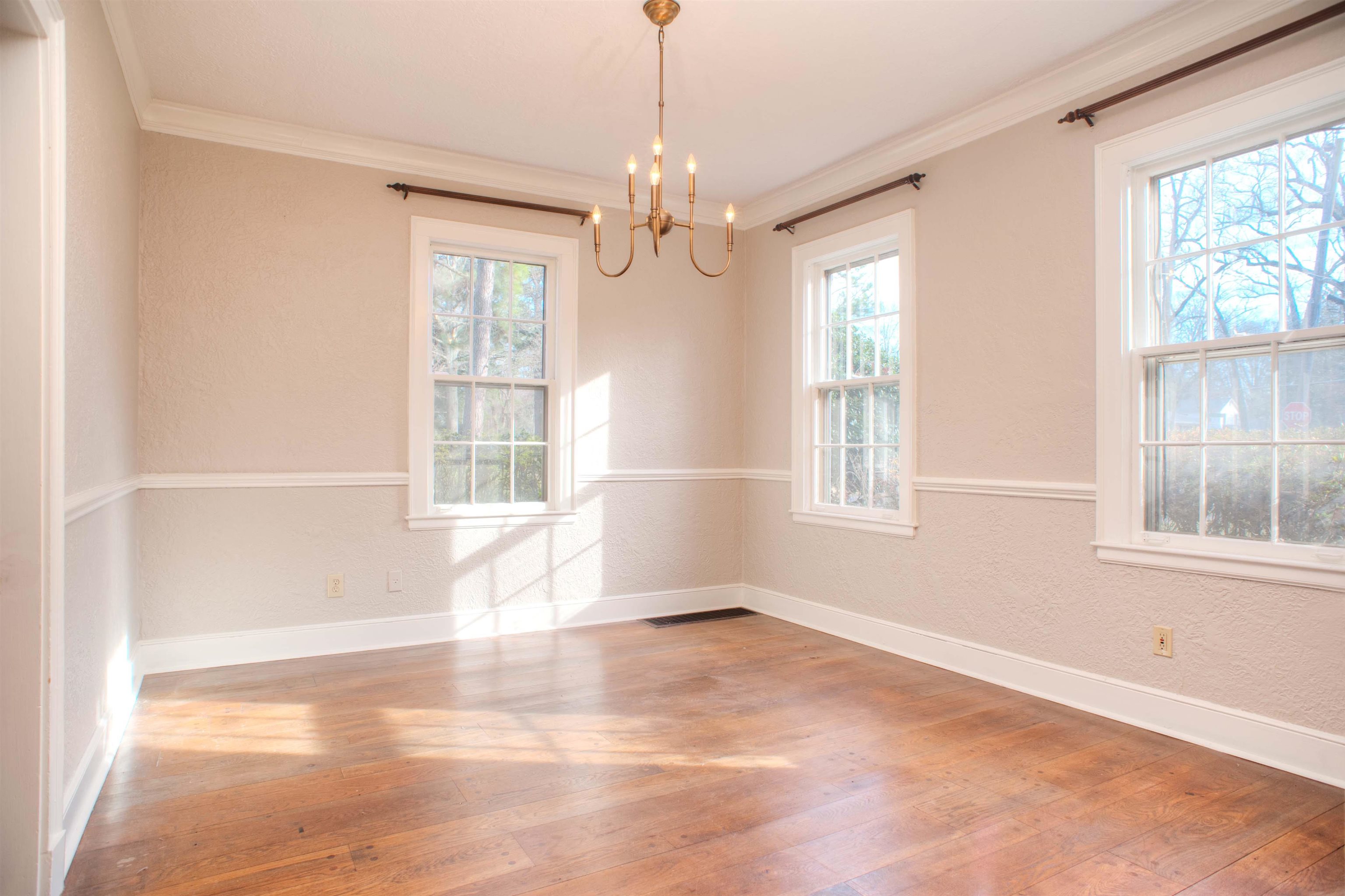 4756 Princeton Road Memphis, TN 38117 - Photo 4 of 22 a view of an empty room with a window