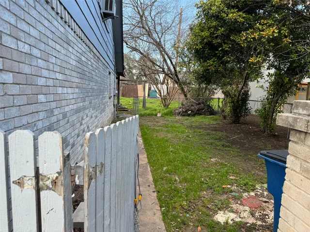 $399,900 | 12800 Irongate Avenue, Austin, TX 78727