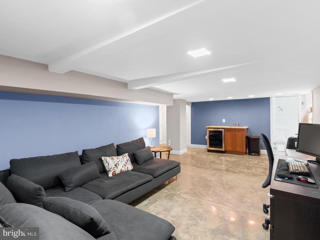 4800 Ravenswood Road Riverdale, MD 20737 - Photo 21 of 41 Gallery Image 21