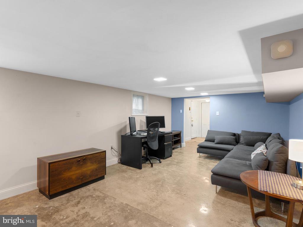 4800 Ravenswood Road Riverdale, MD 20737 - Photo 22 of 41 Gallery Image 22