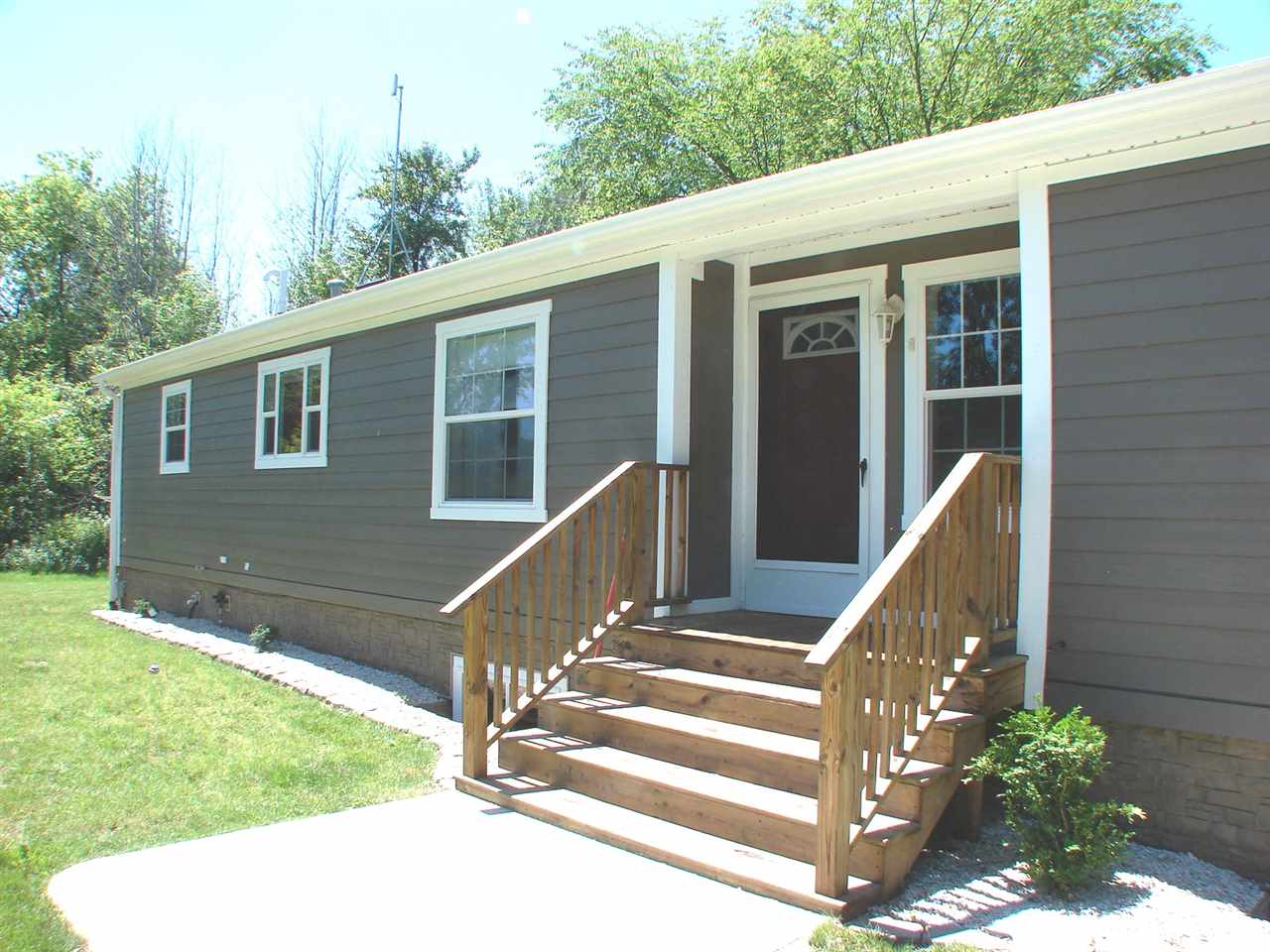 2540 South Alger Road Ithaca, MI 48847 - Photo 34 of 58 1810656-33.JPG