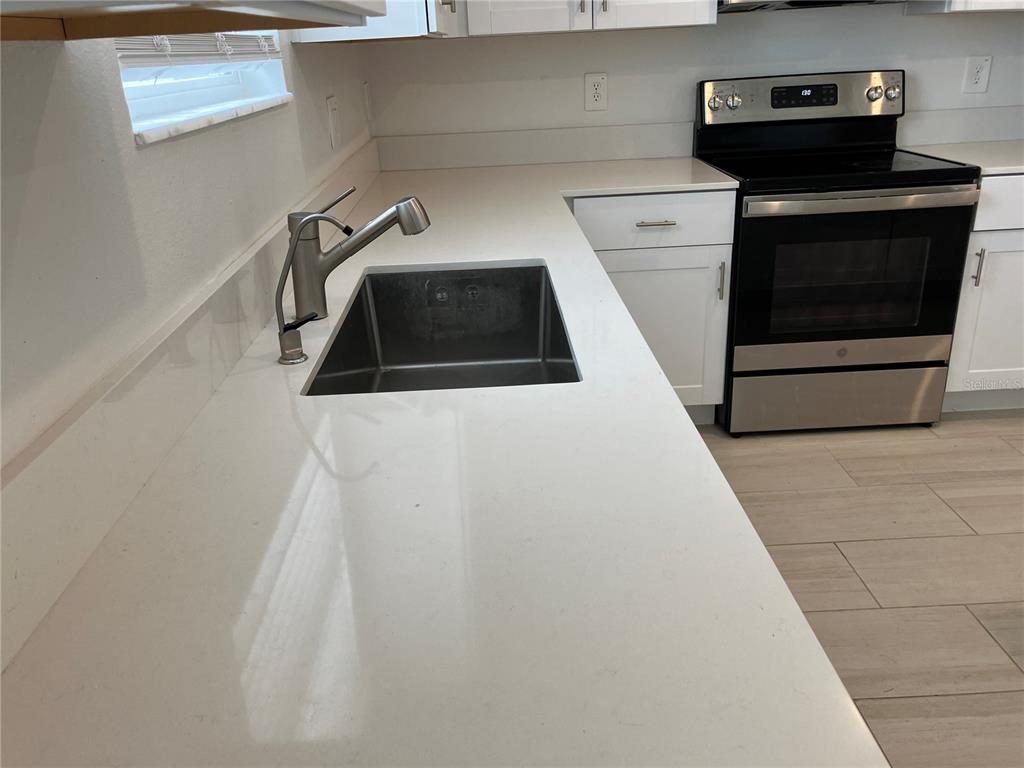 13259 Palmerston Road Riverview, FL 33579 - Photo 18 of 59