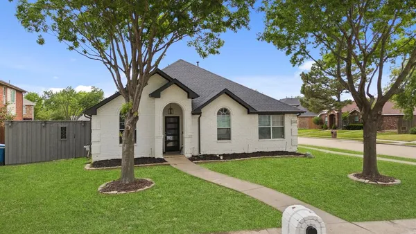 $2,690 | 7309 Eton Drive, Rowlett, TX 75089