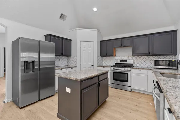 $2,690 | 7309 Eton Drive, Rowlett, TX 75089