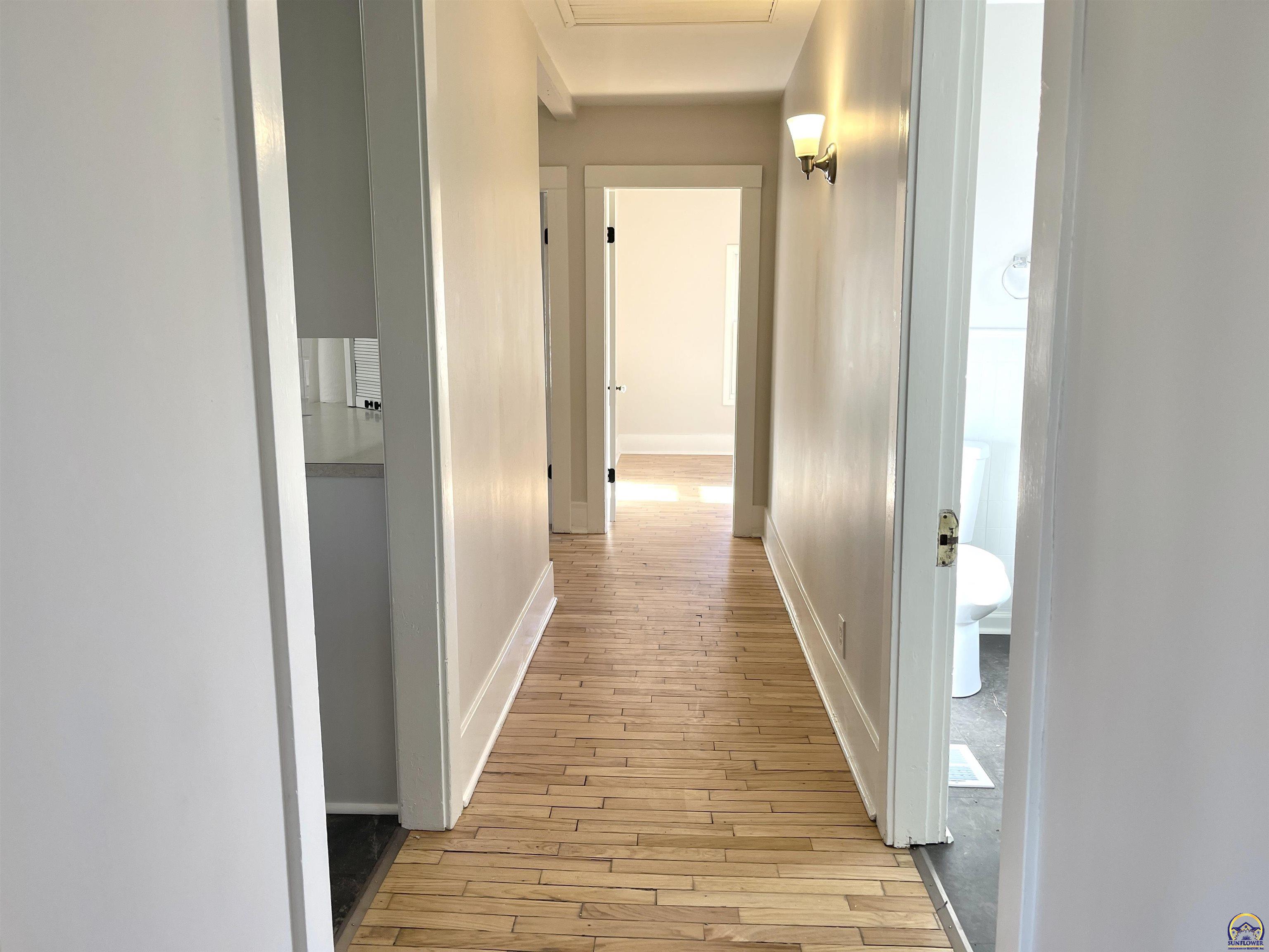 930 Northwest Harrison Street Topeka, KS 66608 - Photo 22 of 40