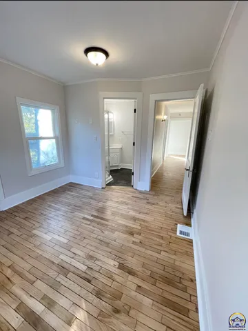 $147,900 | 930 Northwest Harrison Street, Topeka, KS 66608