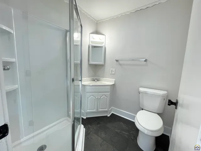 $147,900 | 930 Northwest Harrison Street, Topeka, KS 66608