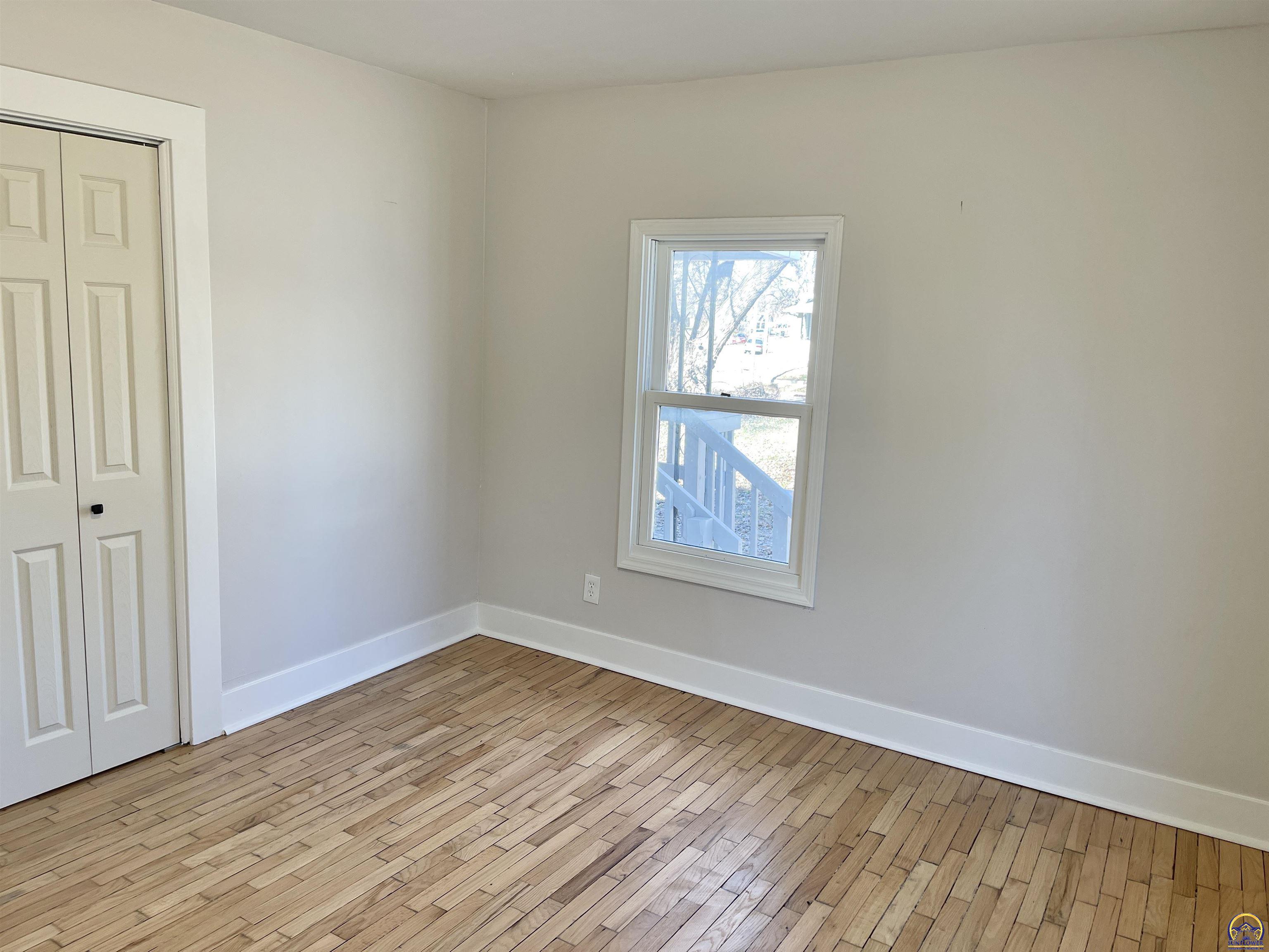 930 Northwest Harrison Street Topeka, KS 66608 - Photo 32 of 40