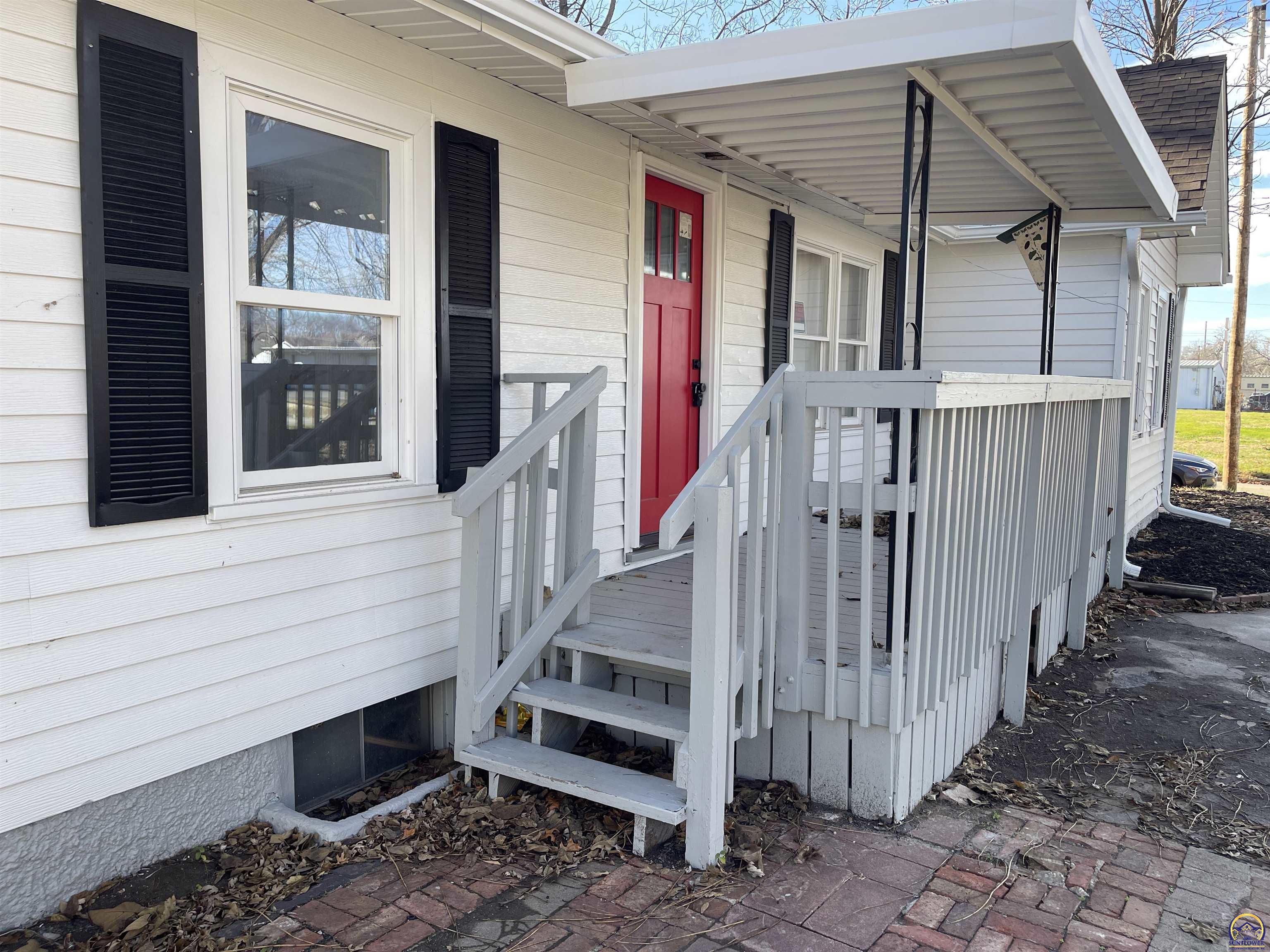 930 Northwest Harrison Street Topeka, KS 66608 - Photo 7 of 40