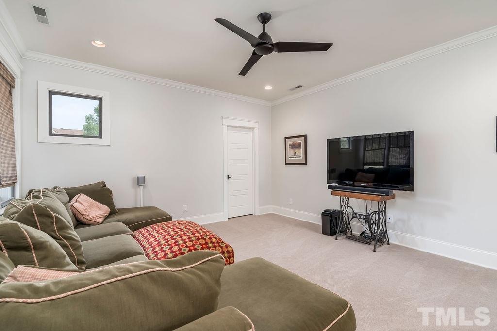 3724 Manorbrook Road Raleigh, NC 27607 - Photo 8 of 27 Gallery Image 8