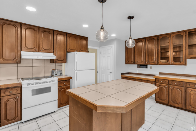 2329 Sublette Place Sandy, UT 84093 - Photo 22 of 56 Gallery Image 22